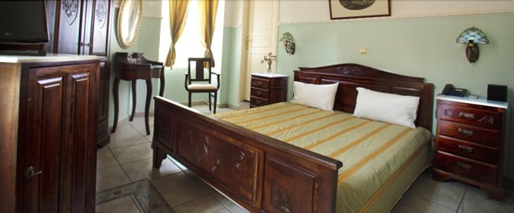 Monte Kristo Hotel Ermoupoli Ngoại thất bức ảnh