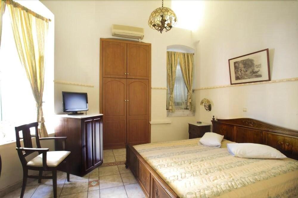 Monte Kristo Hotel Ermoupoli Ngoại thất bức ảnh