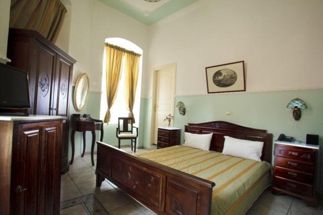 Monte Kristo Hotel Ermoupoli Phòng bức ảnh