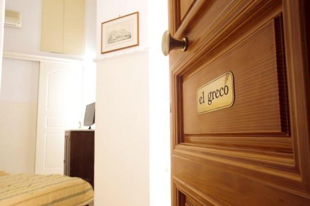 Monte Kristo Hotel Ermoupoli Ngoại thất bức ảnh